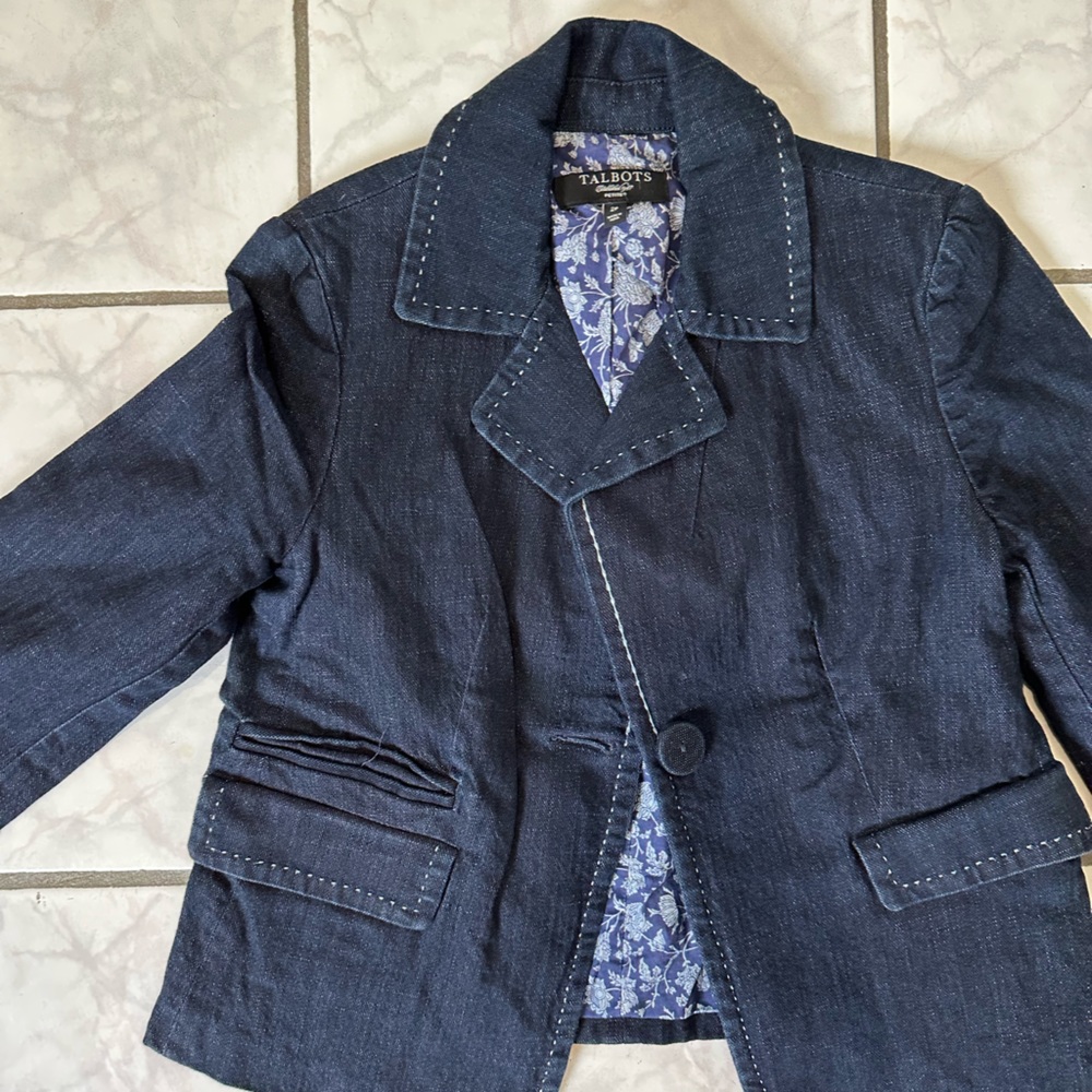 Talbots denim jacket - Picture 2 of 5